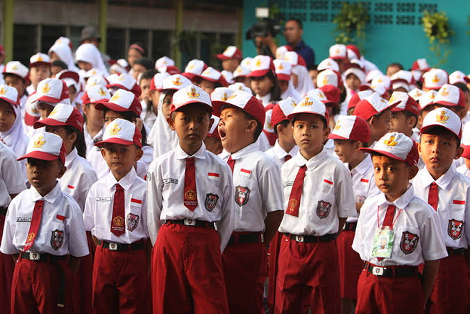 Purwakarta Rencanakan Masuk Sekolah Pukul 07.00 WIB dan Senin Ngak Pakai Seragam Pramuka