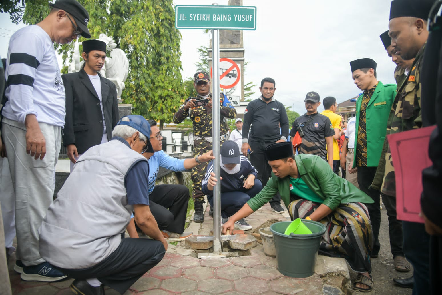 Kenang Ulama Besar, Syeikh Baing Yusuf Resmi Jadi Nama Jalan di Purwakarta