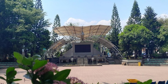 Taman Anak Surawisesa Jadi Tempat Asik Berekreasi di Tengah Kota Purwakarta.