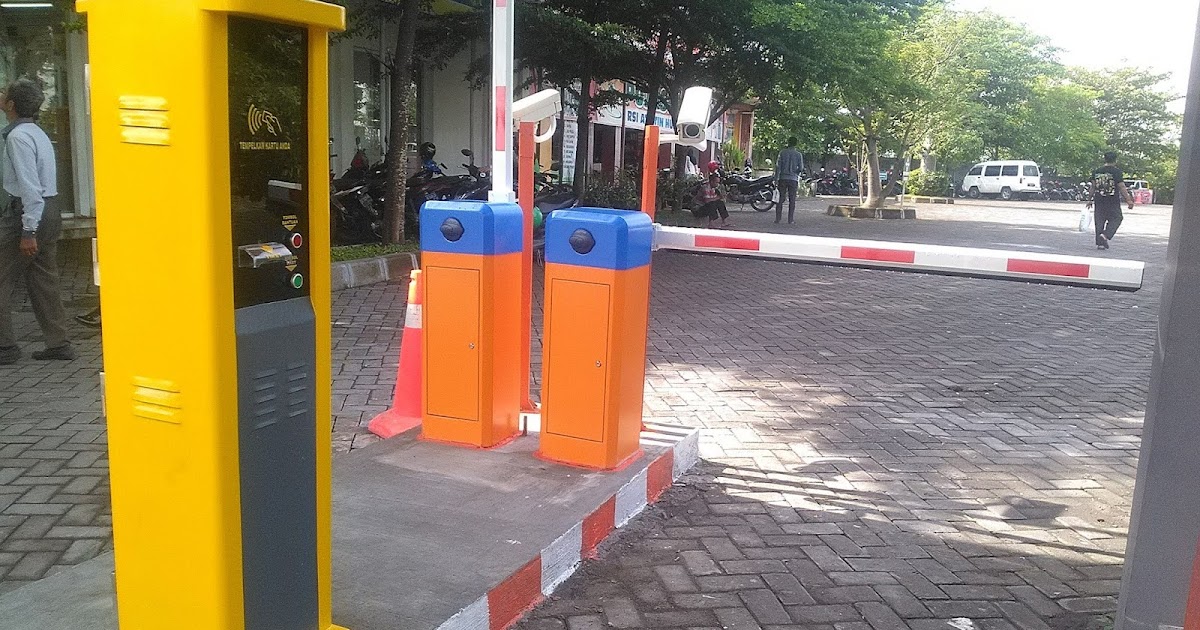 Lakukan Modernisasi, PT KAI Ambil Alih Pengelolaan Parkir di Stasiun Purwakarta. Belasan Juru Parkir Lokal Terlantar? 